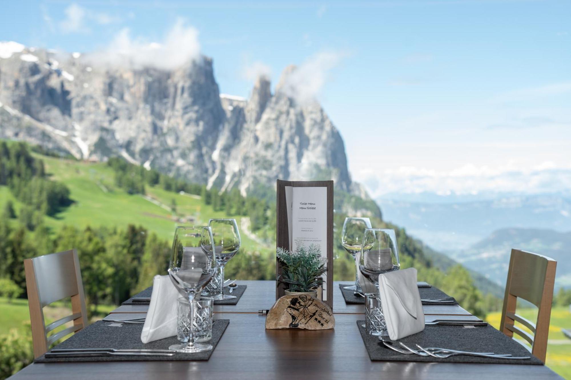 Berghotel Zorzi Alpe Di Siusi Eksteriør bilde